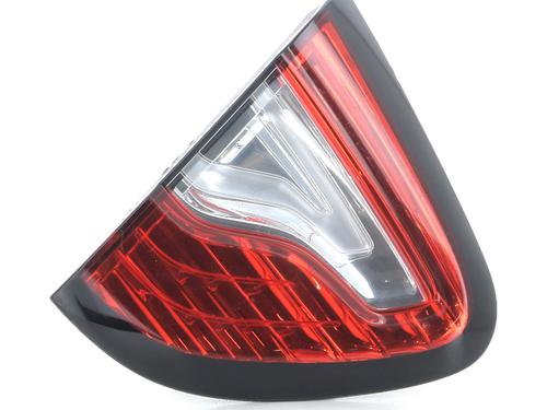 left-tailgate-light-renault-captur-i-j5_-h5_-2013-31749223 main image