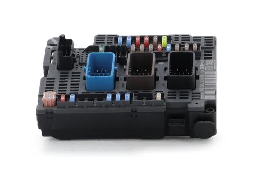 Used Fuse box Fuse box 37752108 37752108