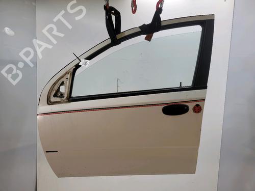 Used Left front door CHEVROLET AVEO / KALOS Hatchback (T250, T255) 1.2 (72 hp) 27308845