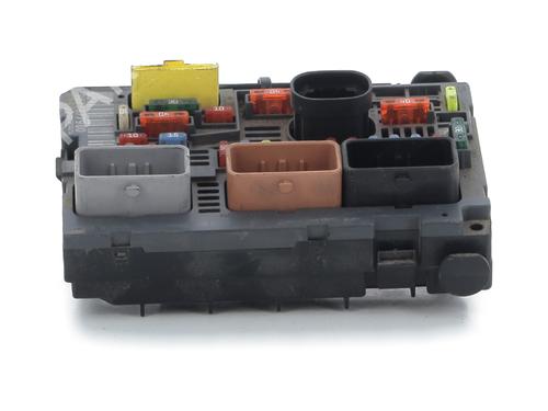 fuse-box-citroen-c5-iii-break-rw_-2008-2009-2010-2011-2012-2013-2014-2015-2016-2017-33189640 main image