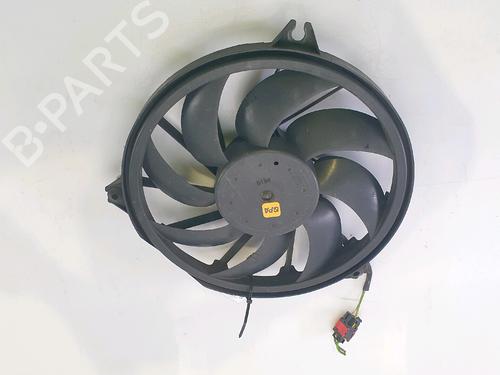 Used Radiator fan PEUGEOT 206 Hatchback (2A/C) [1998-2012]  28486428
