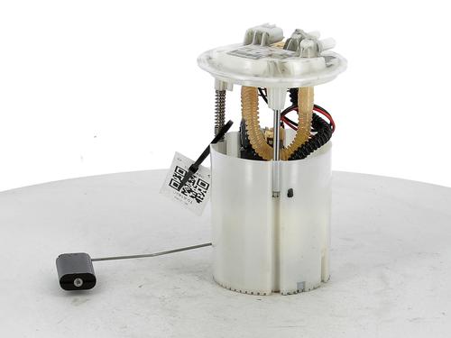 Used Fuel pump RENAULT MEGANE III Hatchback (BZ0/1_, B3_) 1.5 dCi (BZ09, BZ0D, BZ1W, BZ29, BZ14) (110 hp) 15397477