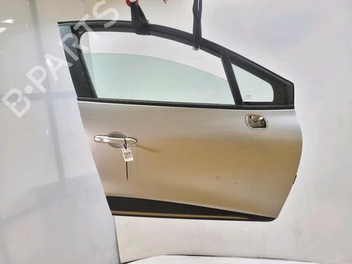 Used Right front door Right front door 37281536 37281536