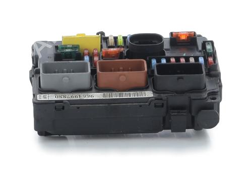 fuse-box-citroen-c3-picasso-sh_-2008-32459872 main image