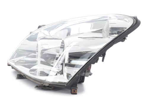 Phare gauche TOYOTA COROLLA Verso (ZER_, ZZE12_, R1_) 2.2 D-4D (AUR10_, AUR10R) (136 hp) 31844293