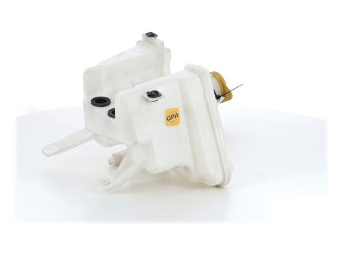 Used Windscreen washer tank TOYOTA YARIS (_P13_) 1.3 (NSP130_, NSP130) (99 hp) 24490574
