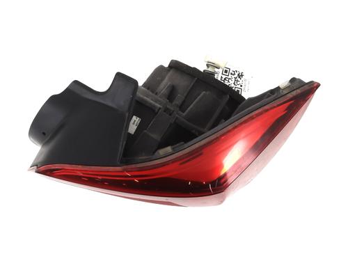 Feu arrière droit VW POLO VI (AW1, BZ1, AE1) 1.0 TSI (116 hp) 33009809