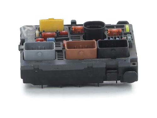 fuse-box-citroen-c4-picasso-i-mpv-ud_-2006-2007-2008-2009-2010-2011-2012-2013-2014-2015-32013029 main image