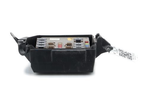 Used Fuse box Fuse box RENAULT CLIO III Hatchback Van (SB_, SR_) [2005-2026] 33332399 33332399