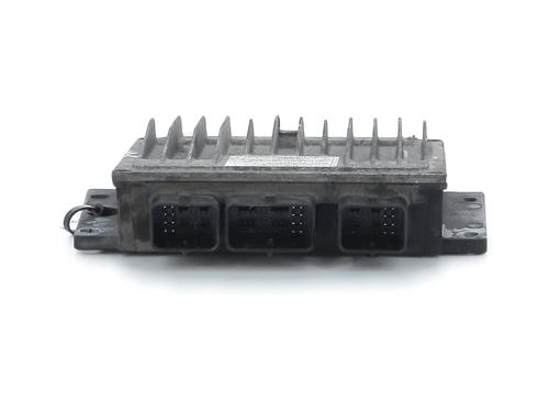 engine-control-unit-ecu-renault-clio-ii-bb_-cb_-1998-1999-2000-2001-2002-2003-2004-2005-2006-2007-2008-2009-2010-2011-2012-2013-2014-2015-2016-31749972 main image