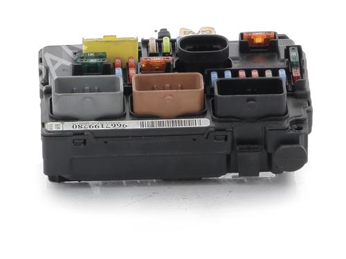Used Fuse box Fuse box 38344454 38344454