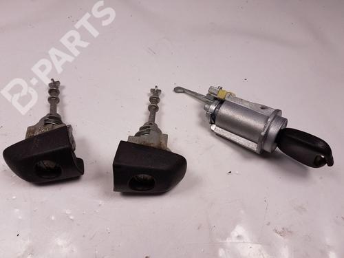 Used Ignition barrel Ignition barrel OPEL AGILA (B) (H08) 1.0 (F68) (65 hp) 10449398 10449398