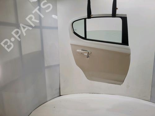Used Right rear door Right rear door 39461849 39461849