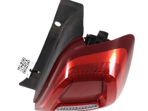 Fanale posteriore destro Fanale posteriore destro 39489722 39489722