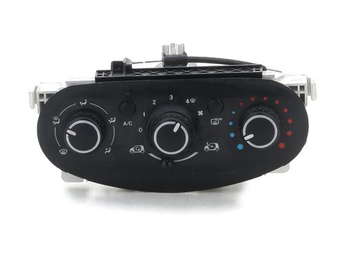 Used Climate control Climate control SMART FORTWO Coupe (453) 1.0 (453.341) (60 hp) 34204681 34204681