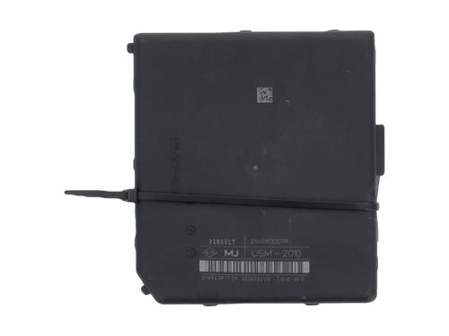 Fuse box RENAULT MASTER III Van (FV) 2.3 dCi 150 FWD (FV0F, FV03, FV09) | BP28573455E1