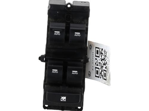 Interrupteur de vitre avant gauche HYUNDAI i40 I (VF) 1.7 CRDi (136 hp) 31937186