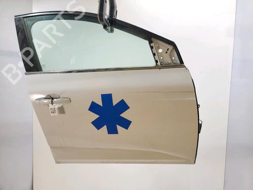 right-front-door-renault-megane-iv-hatchback-b9amn_-2015-36211941 main image