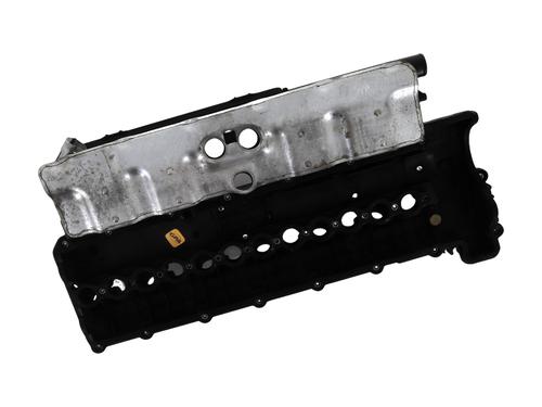 Used Valve cover BMW 5 (E39) 530 d (193 hp) 27921537