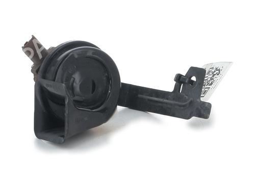 horn-renault-megane-iv-hatchback-b9amn_-2015-32039975 main image