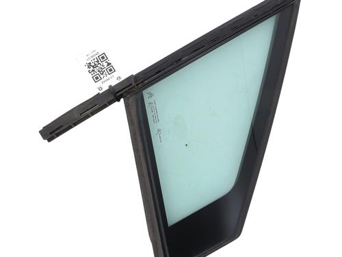 front-right-quarter-glass-citroen-c4-i-lc_-2004-2005-2006-2007-2008-2009-2010-2011-2012-2013-2014-31578102 main image