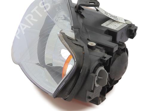Used Left headlight AUDI A4 B7 (8EC) [2004-2009]  27622586