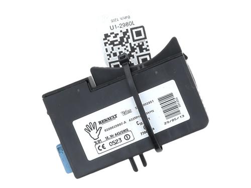 Used Card reader RENAULT ESPACE IV (JK0/1_) 2.0 dCi (JK02, JK03) (131 hp) 32130880