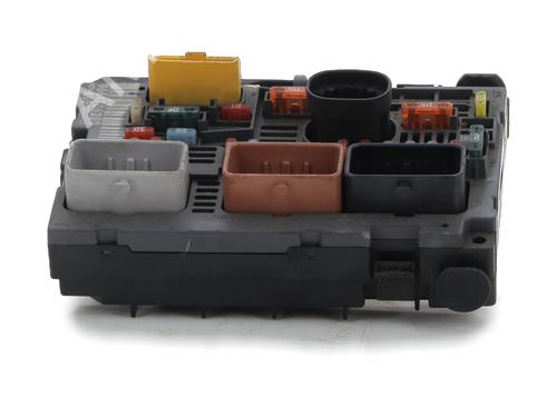 Used Fuse box PEUGEOT 308 I (4A_, 4C_) 1.6 HDi (109 hp) 29381157