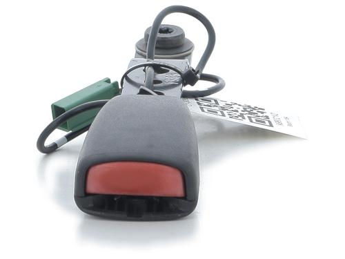 Used Seat buckle VOLVO V60 I (155) D5 (215 hp) 32006335