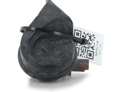 horn-renault-megane-iv-hatchback-b9amn_-2015-32975214 main image