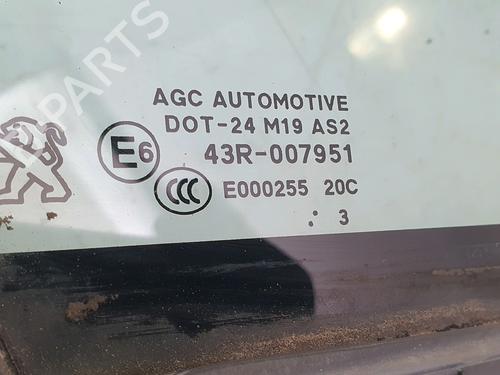 Front right quarter glass PEUGEOT 208 I (CA_, CC_) 1.6 HDi | BP28720727C112