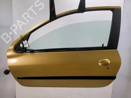 Used Left front door PEUGEOT 206 Hatchback (2A/C) 1.1 i (60 hp) 32406534