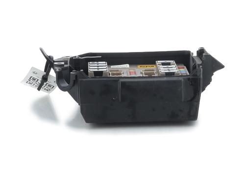 Used Fuse box RENAULT CLIO III (BR0/1, CR0/1) 1.5 dCi (C/BR0G, C/BR1G) (68 hp) 31845379