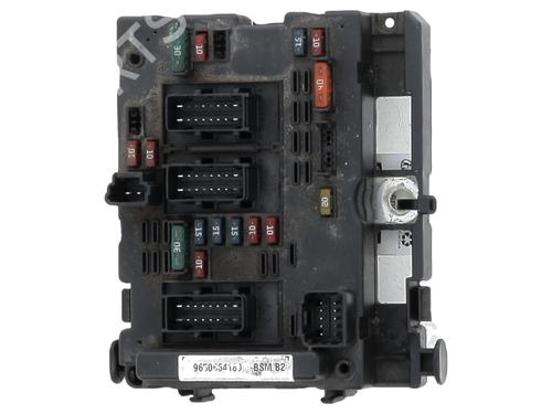 Fuse box PEUGEOT 206+ (2L_, 2M_) 1.4 HDi eco 70 | BP31152581E1