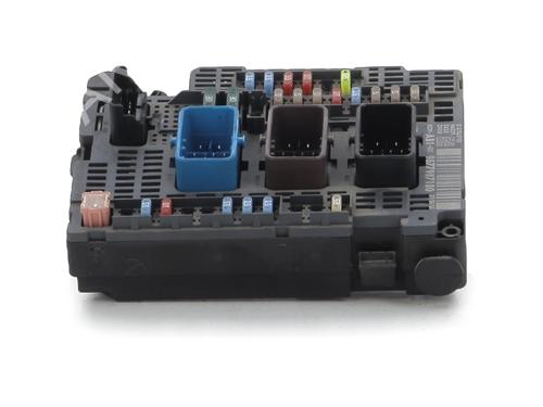 Used Fuse box CITROËN C4 II (NC_) 1.6 HDi 90 (92 hp) 30405563