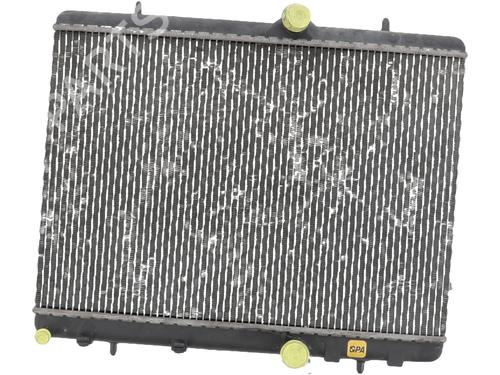 water-radiator-peugeot-307-3ac-2000-2001-2002-2003-2004-2005-2006-2007-2008-2009-2010-2011-2012-31821722 main image