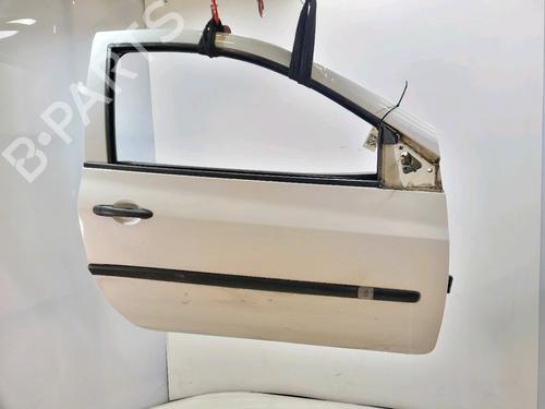 Used Right front door RENAULT CLIO III (BR0/1, CR0/1) 1.5 dCi (C/BR0G, C/BR1G) (68 hp) 30799650
