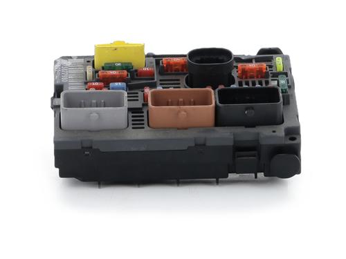 Used Fuse box Fuse box PEUGEOT 3008 I MPV (0U_) 2.0 HDi 150 / BlueHDi 150 (150 hp) 34642635 34642635
