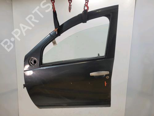 left-front-door-dacia-sandero-2008-32770408 main image
