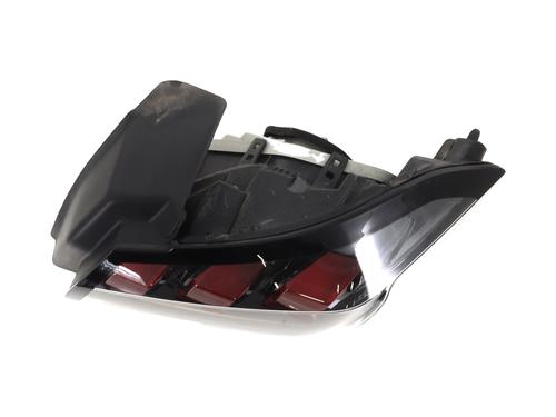 Used Right taillight PEUGEOT 208 II (UB_, UP_, UW_, UJ_) 1.5 BlueHDI 100 (102 hp) 29296429