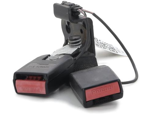 Used Seat buckle RENAULT MEGANE III Coupe (DZ0/1_) 1.5 dCi (DZ09, DZ0D, DZ1F, DZ1G, DZ14, DZ29) (110 hp) 30558655