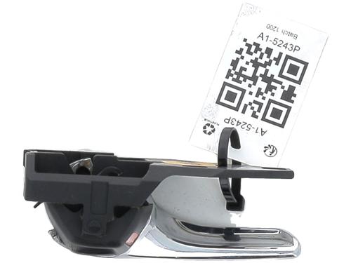 Used Front left interior door handle TOYOTA RAV 4 IV (_A4_) 2.0 D (ALA40_, ALA40R) (124 hp) 31797704