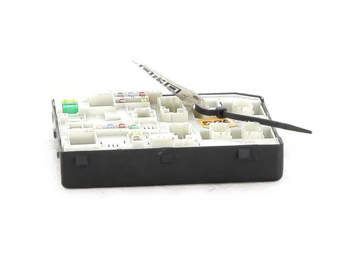 Used Fuse box Fuse box 39193852 39193852