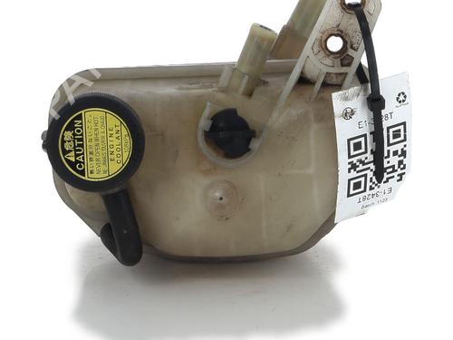 Deposito expansion TOYOTA YARIS (_P9_) 1.4 D-4D (NLP90_, NLP90R) (90 hp) 30828264