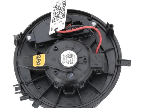 Ventilator motor AUDI Q3 (F3B) 35 TDI (150 hp) 30957418