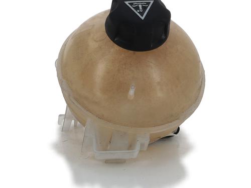Used Expansion tank PEUGEOT 3008 II SUV (MC_, MR_, MJ_, M4_) 1.5 BlueHDi 130 (131 hp) 28366434