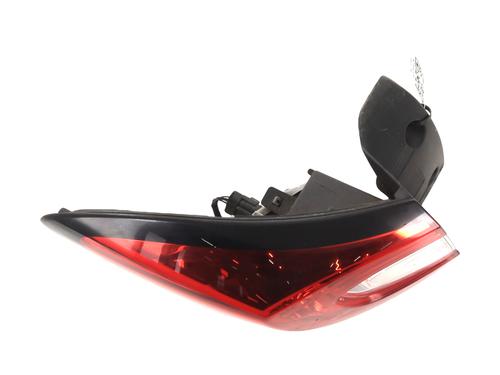 Used Left taillight RENAULT CAPTUR I (J5_, H5_) 1.5 dCi 110 (110 hp) 31749656