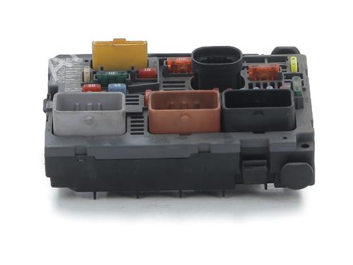 fuse-box-peugeot-partner-tepee-2008-32513810 main image