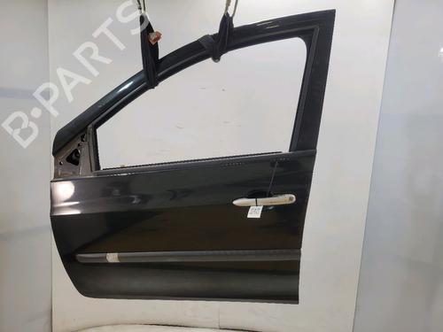 Dør venstre fortil Dør venstre fortil RENAULT CLIO III Grandtour (KR0/1_) 1.5 dCi (KR0F) (86 hp) 34118929 34118929