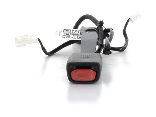 Used Seat buckle TOYOTA AURIS Estate (_E18_) 1.8 Hybrid (ZWE186_, ZWE186R, ZWE186H) (136 hp) 30503615